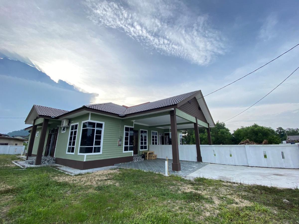 De Jara Guesthouse Dungun For Malay Eksteriør bilde