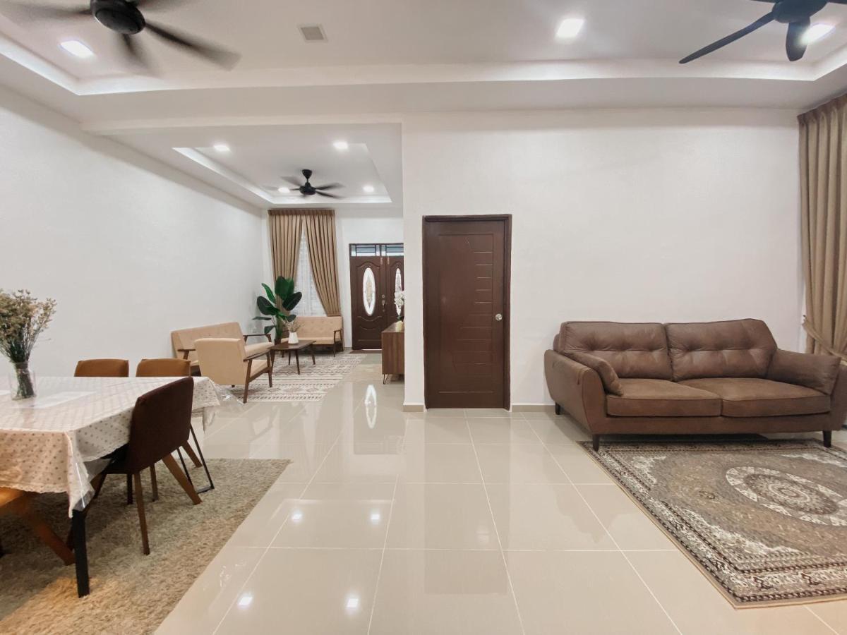 De Jara Guesthouse Dungun For Malay Eksteriør bilde